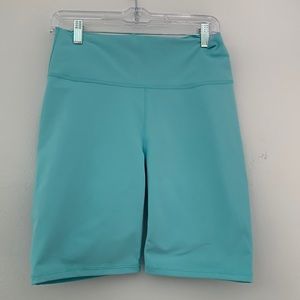 NWT Fabletics 9”, high-waisted, Powerhold shorts. Size L.